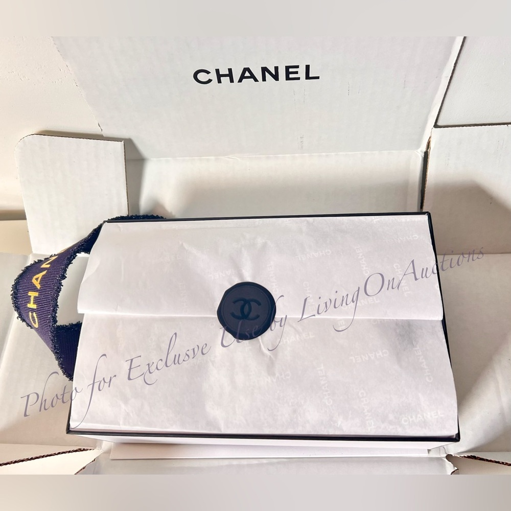 Chanel Holiday 2025 Camellia Flower Charm Ornament Gift Box Card Receipt Ribbon - Picture 6 of 10